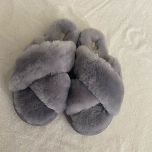 UGG Women’s Fuzzette Slippers